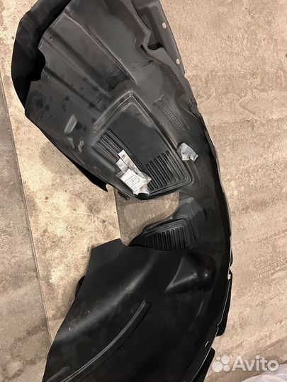 Подкрылки передние Camry 50