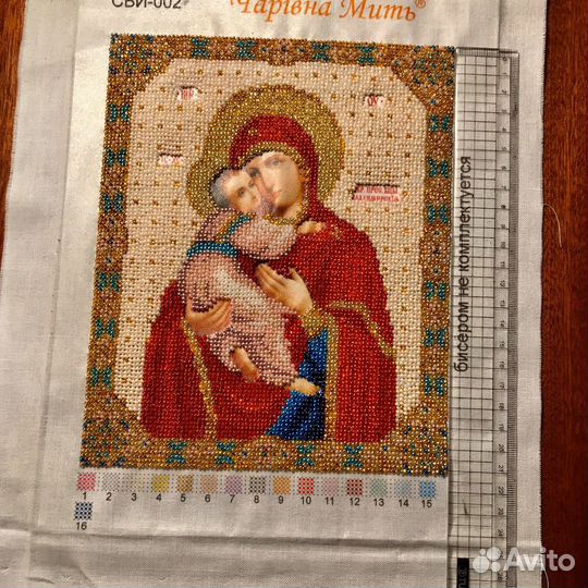 Вышивки крестом и иконы из бисера