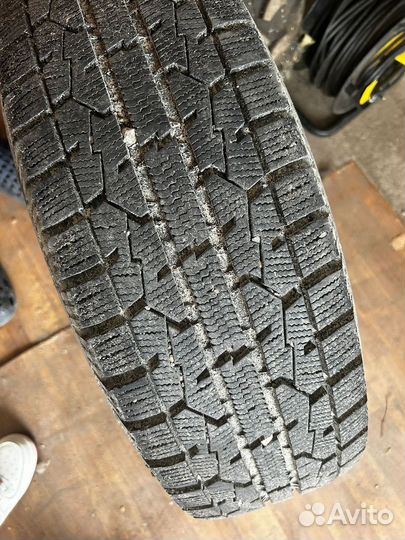 Toyo 310 185/70 R14 90B