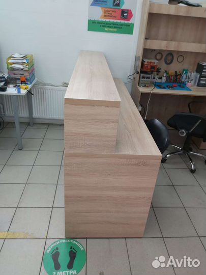 Стойка ресепшн,новая