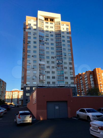 Машиноместо, 14 м²