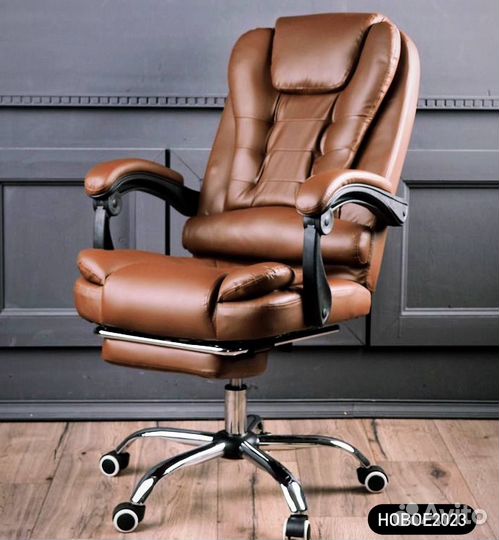 Офисное кресло руководителя