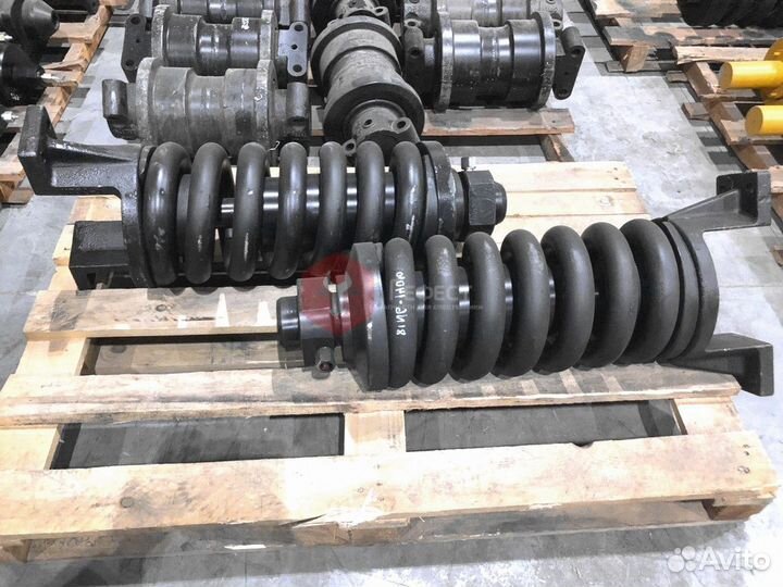 Натяжитель гусеницы 20Y-30-00650