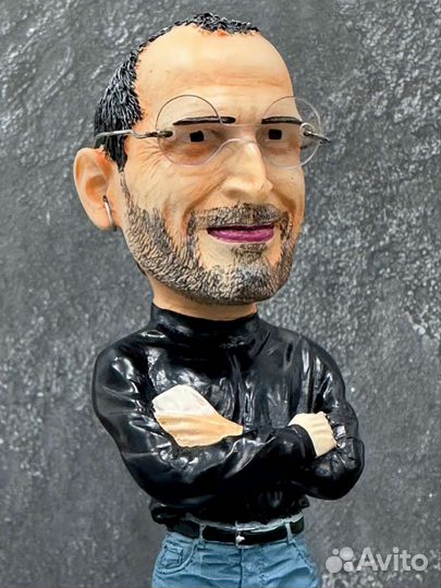 Статуэтка стива джобса