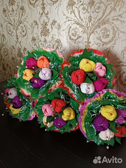 Букет из конфет Тюльпаны. В наличии