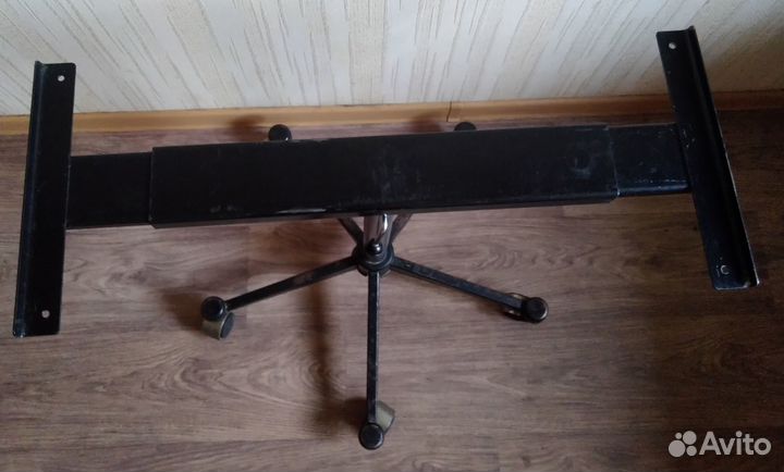 Подставка под телевизор