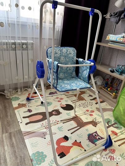 Детская качелька