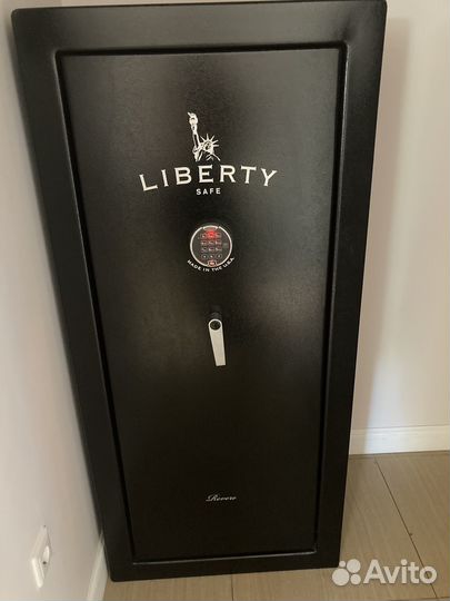 Сейф Liberty 20BKT-CH