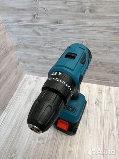 Шуруповерт makita (бесщеточный) 18v 10mm)