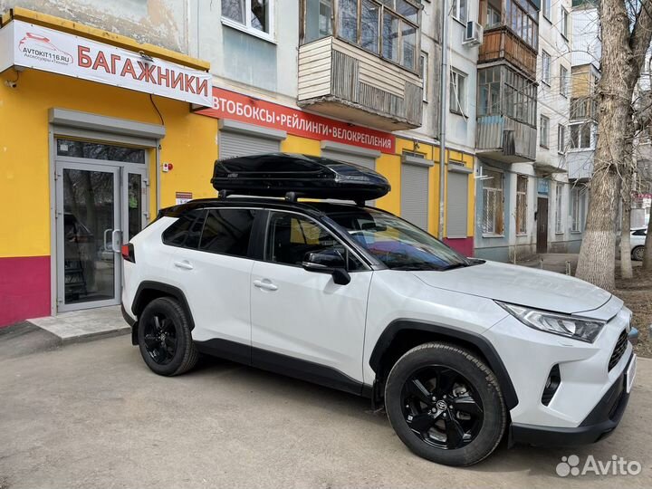 Автобокс на крышу Toyota RAV 4 (чёрный глянец)