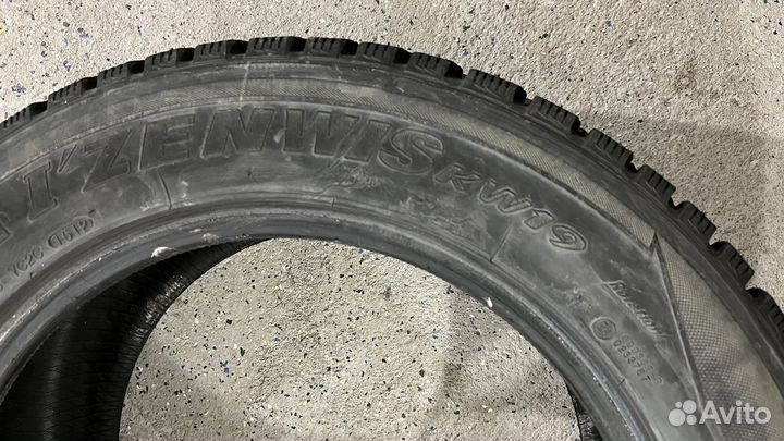 Kumho I'Zen Wis KW19 235/55 R17 103T