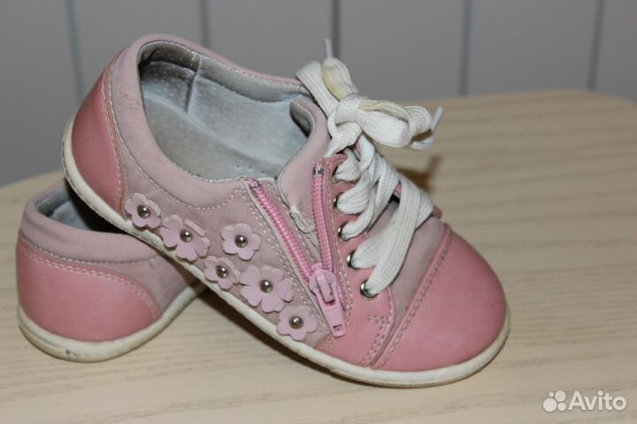 Кроссовки для девочки из натуральной кожи