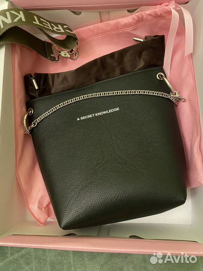 Сумка a secret knowledge