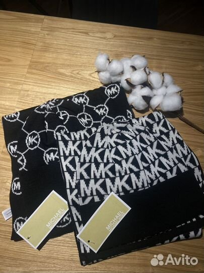 Шапка и шарф Michael Kors