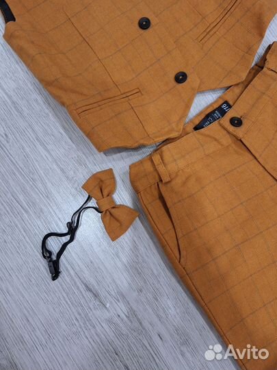 Костюм брючный