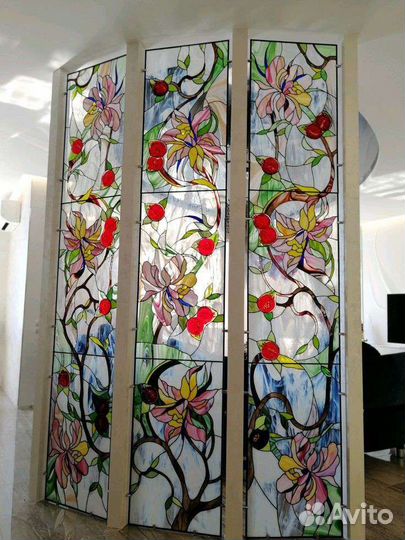 Витражи из цветного стекла
