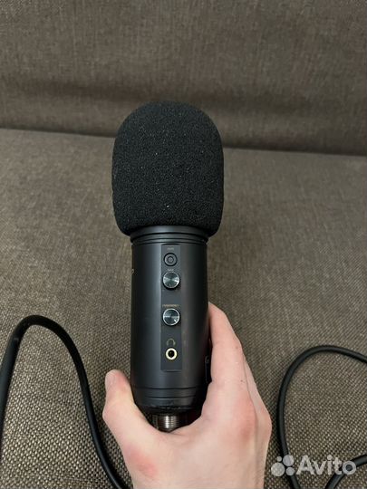 Студийный микрофон Dexp U700