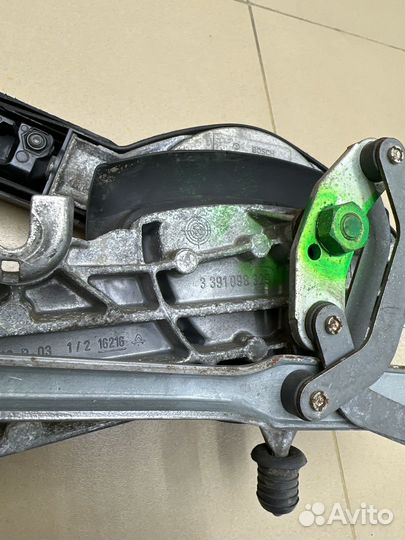 Трапеция стеклоочистителя Mercedes W210