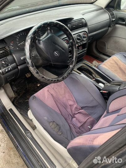 Запчасти на opel omega b
