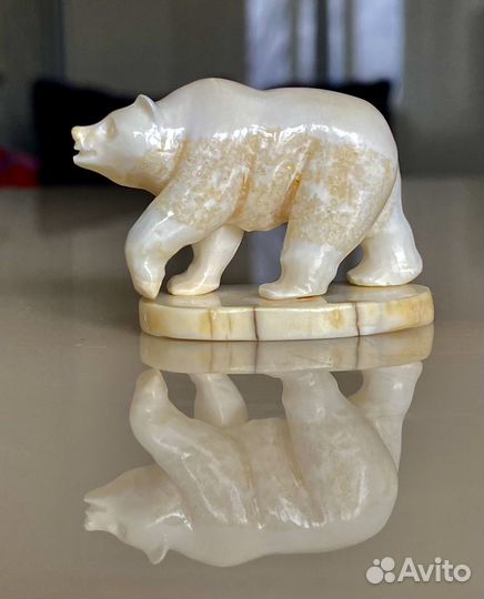 Фигурка из кости медведь окимоно, камчатка