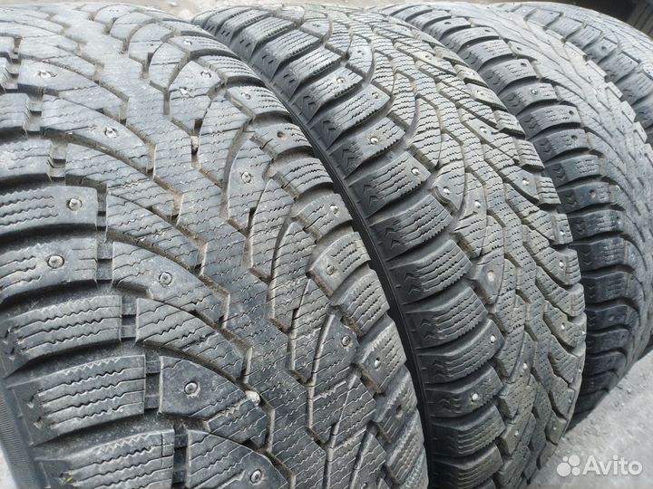 R16 Pirelli Formula Ice 205/60, PCD 5x108 DIA 63.4