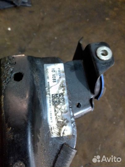 Балка подмоторная (Volvo S60)