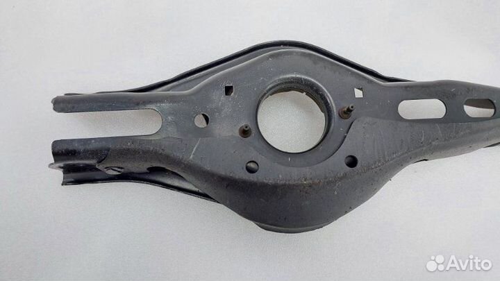 Рычаг подвески задний левый Hyundai Sonata DN8