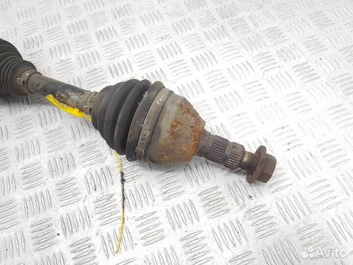 Полуось передняя правая (приводной вал, шрус) Ope