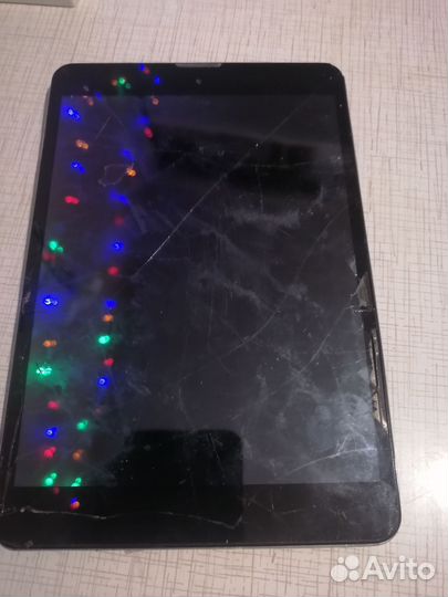 Планшет игровой б/у только на запчасти