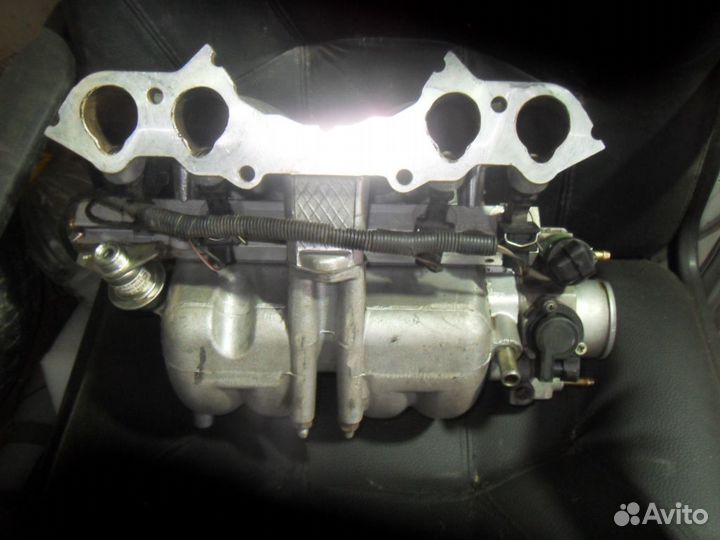 Впусной колектор ваз