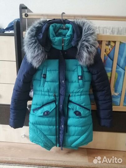 Зимняя куртка на девочку 140-150