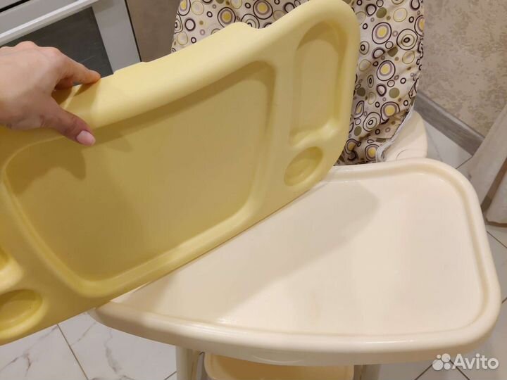 Стульчик для кормления Esspero Melissa - Pea