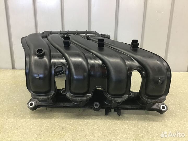 Коллектор впускной Renault Kaptur 2016