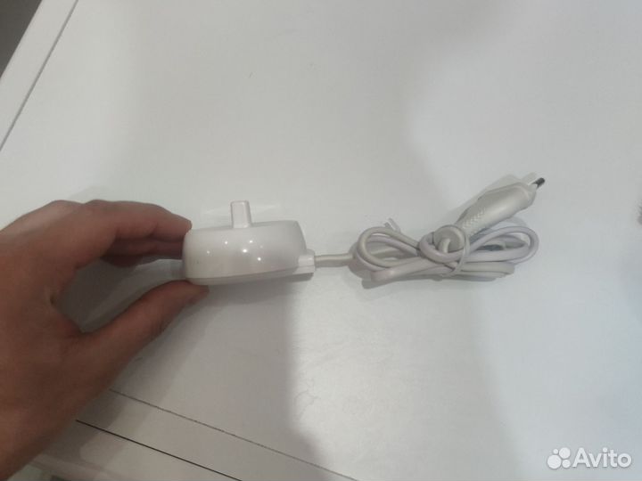 Зарядное устройство для зубной щетки Braun oral-B