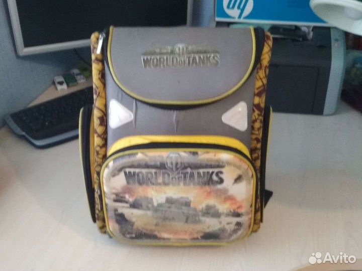 Рюкзак школьный