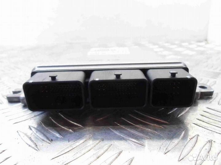 Блок управления двигателем Infiniti EX25/EX35/EX37