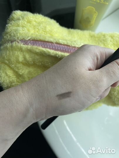 Chanel карандаш для бровей