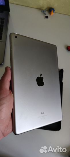 Планшет apple iPad 2018