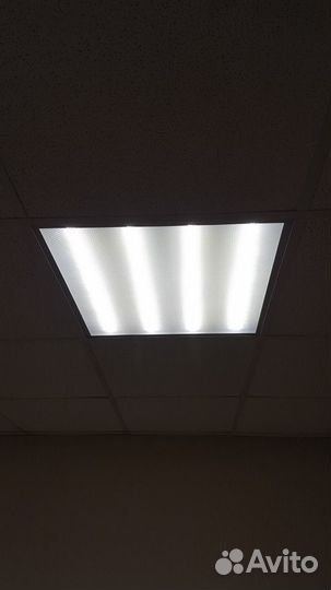 Потолочный светодиодный светильник