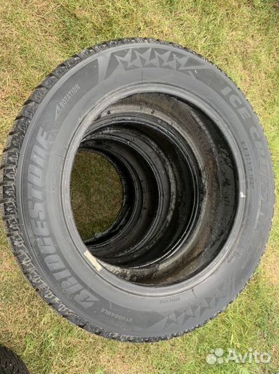 Bridgestone Ice Cruiser 7000 215/60 R17