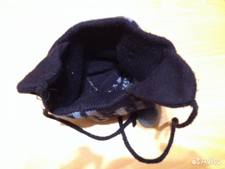 Шапка с помпоном