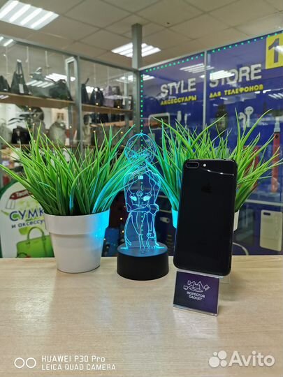 iPhone 8 Plus, 64 ГБ