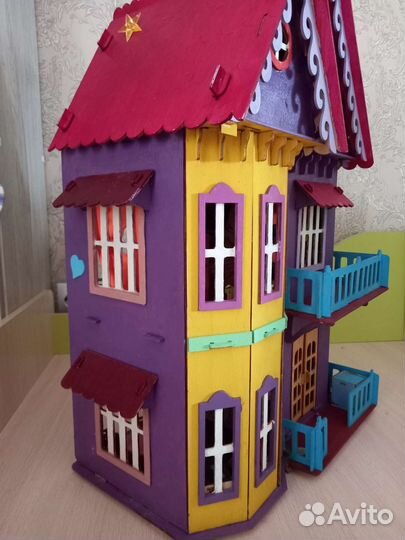 Домик кукольный
