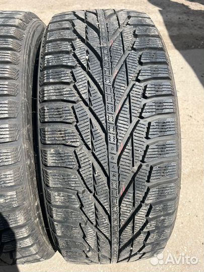 Nokian Tyres Hakkapeliitta R3 SUV 255/45 R20 105T