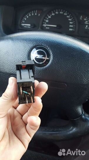 Кнопка аварийной сигнализации Open Vektra