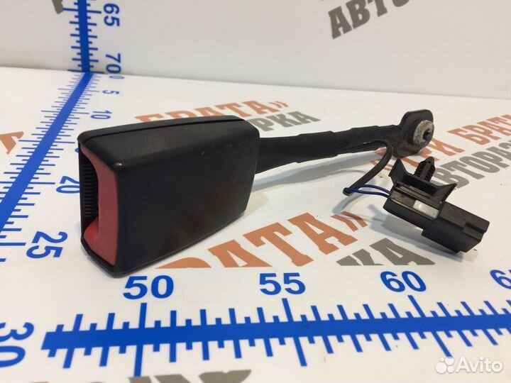 Шевроле Авео замок ремня безопасности