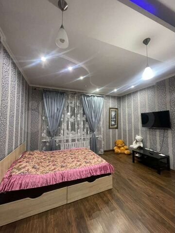 1-к. квартира, 77 м², 1/2 эт.