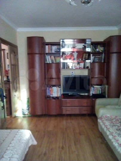 2-к. квартира, 53 м², 1/10 эт.