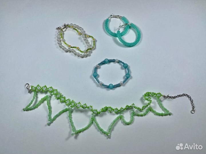 Украшения из бисера