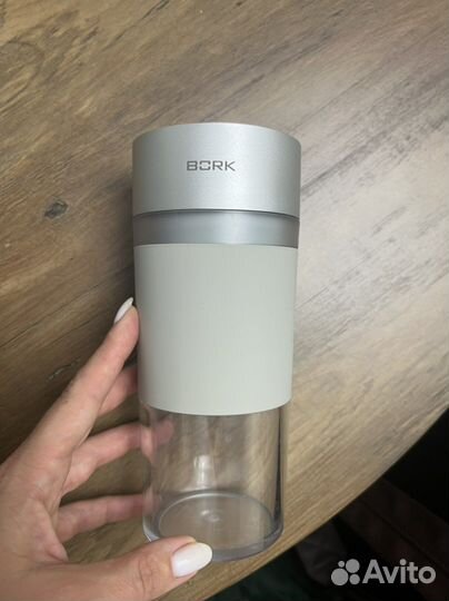 Портативный Блендер bork на зап. части